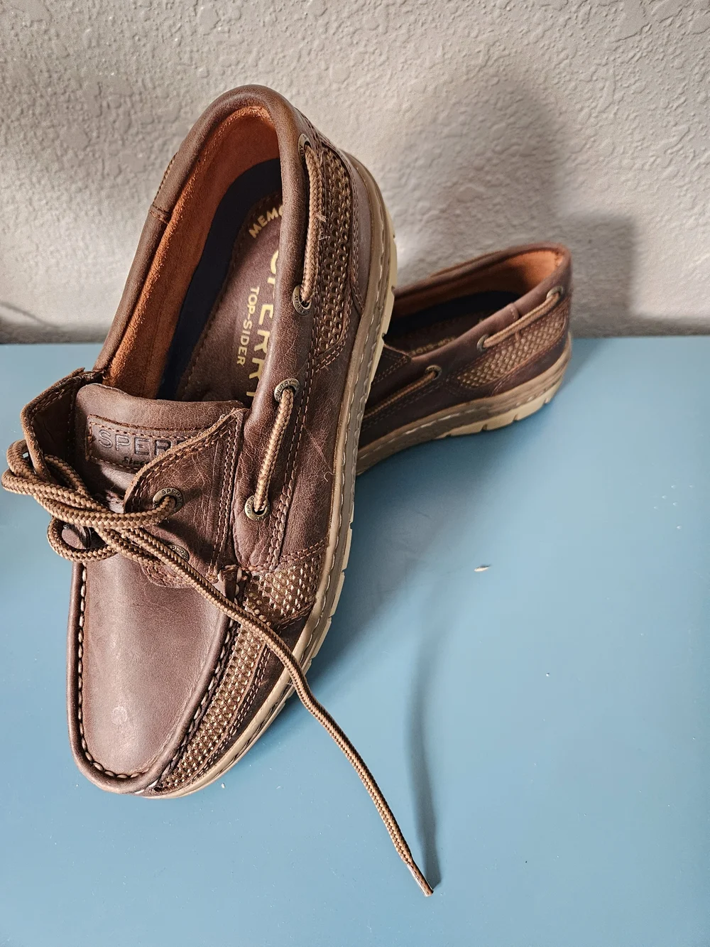 Sperry Men's Brown Leather Boat Shoes - Classic Lace-Up